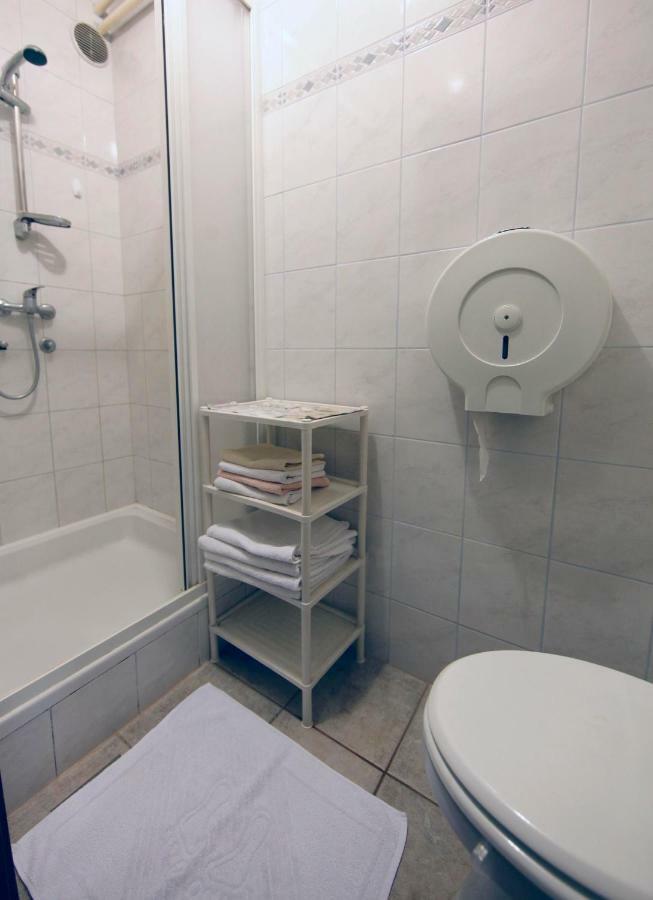 Rooms Ribnikar Postojna Ngoại thất bức ảnh